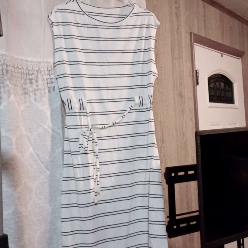 Women's Belted Dress